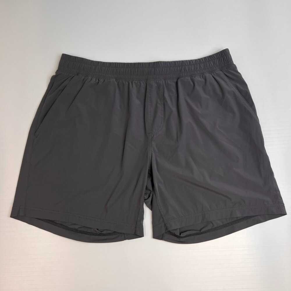 Rhone Short Men Extra Large Mako Stretch Pocket Unlined Logo Run Gym Hype Core